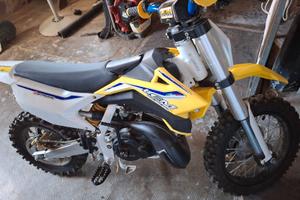 Lem minimoto da cross