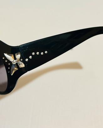 Occhiali da Sole Fashion – Nero Lucido con Fiocco