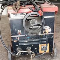 SALDATRICE A ELETTRODO 250A 220/380V