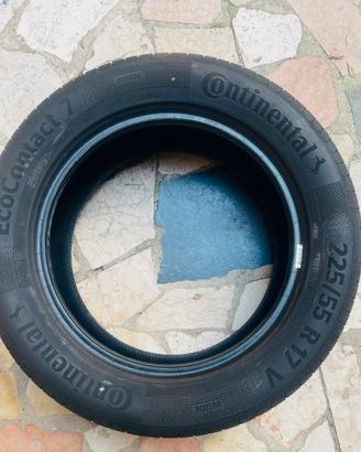 4 gomme estiva CONTINENTAL 225/55R17 usato 3701 KM