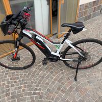 Bicicletta elettrica bh rebel