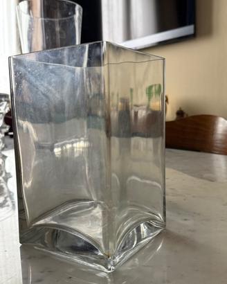 Vaso in vetro quadrato altezza 20cm bocca 12 cm