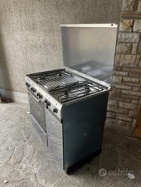 Cucina a gas ariston