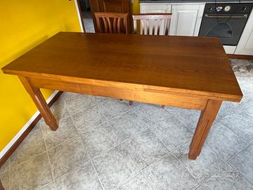 Tavolo da pranzo allungabile in legno
