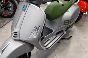 Piaggio Vespa 300 GTS 310 EDIZIONE OTTANTESIMO - S