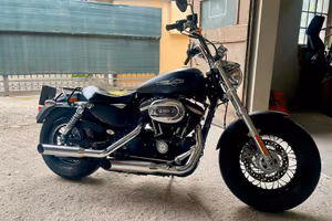 Harley Davidson 1200 Custom CB