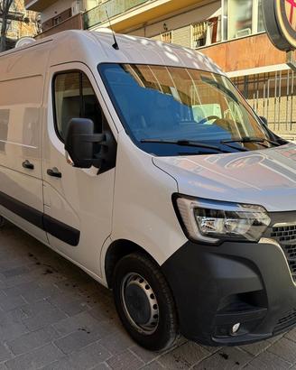 RENAULT Master T35 2.3 dCi 135CV PM-TM
