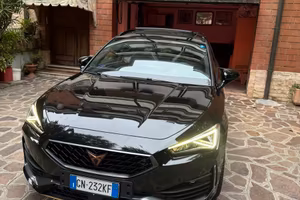 Cupra Leon Sportstourer VZ E-hybrid 245 CV