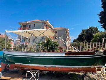 Gozzo 8m x 2.50m in legno