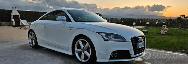 AUDI TT 2ª serie - 2011 S LINE 2.0 211 CV OR6162