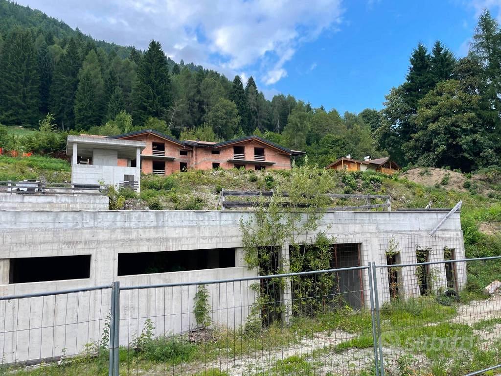 Terreno di 4500 m² a Pinzolo - Vista 2