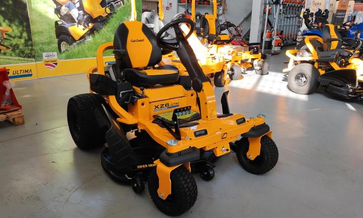 Trattorino tagliaerba Cub Cadet XZ6 L127 Nuovo