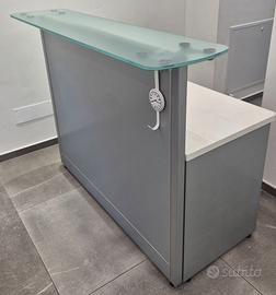 Banco reception - Front desk