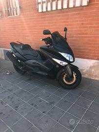 YAMAHA T MAX