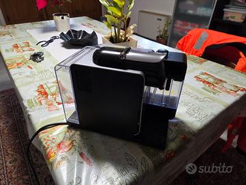 macchina del caffé delonghi lattissima