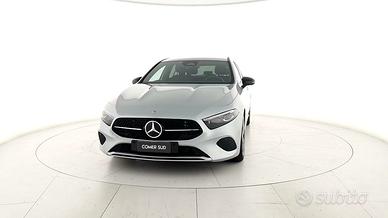 MERCEDES Classe A - W177 2023 - A 200 d Pro U32407