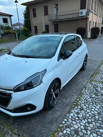 Peugeot 208 gt line