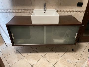 Mobile bagno con specchiera comtenitore