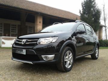 Dacia sandero pezzi di ricambio