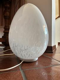 Lampada in vetro a forma uovo