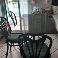 tavolo da cucina in granito con supporto in ghisa