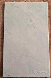 mq.55 circa Piastrelle cm. 30 x 50