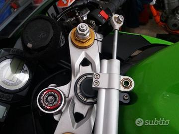 Kit completo ammortizzatore di sterzo e staffaggio