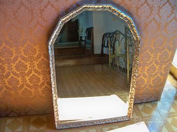 Specchiera scantonata