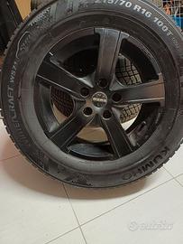 Cerchi MOMO  e gomme invernali Kumho 215/70 R 16