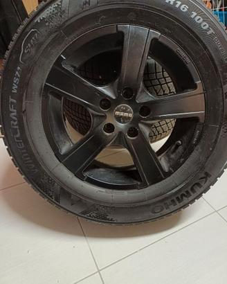 Cerchi MOMO  e gomme invernali Kumho 215/70 R 16