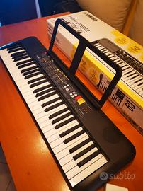 Tastiera Yamaha PSR F52