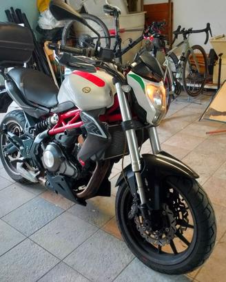 Benelli bn302