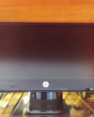 PC con schermo senza hard disk