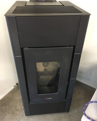 stufa a pellet CADEL CRISTAL 3 da 8,5 kw