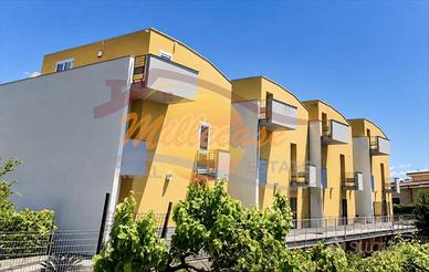 App.to con garage n. costruz. c.giardino rif2993
