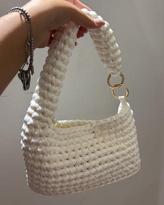 Borsa a Mano Bianca con Moschettoni dorati