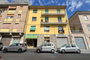 4 LOCALI A PONTEDERA