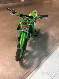 La minicross Lenka 50cc a benzina