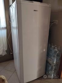 congelatore verticale a cassetti