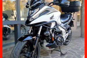 Honda nc 750 -permute -garanzia-finanziabile -eu5