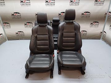 Set sedili in pelle nera cucitura rossa mazda cx5