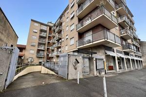 Box / Garage di 11 m² a Seregno