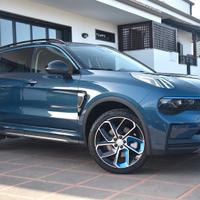 Lynk&co 01 PHEV Auto