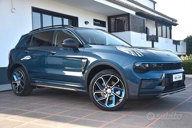 Lynk&co 01 PHEV Auto