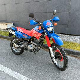YAMAHA XT600