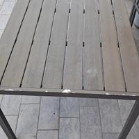 tavolo da esterno con 4 sedie