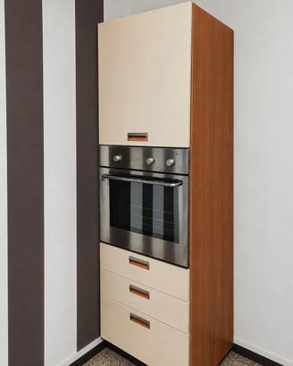 Mobile con forno a incasso