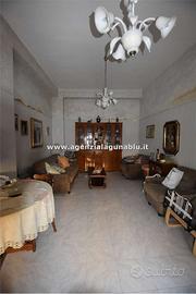 Casa singola con garage