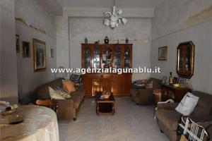 Casa singola con garage