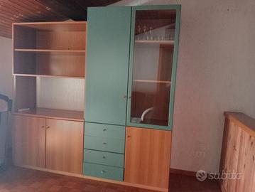 Cucina componibile e salotto 